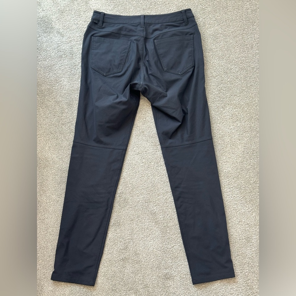Lululemon Obsidian ABC slim fit 5-pocket pant